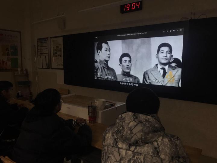 信息部3 (2).jpg
