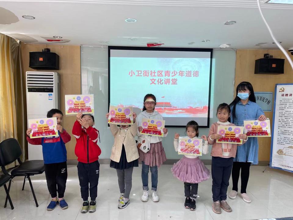 210408孝陵卫街道小卫街社区居民学校开展庆祝建党100周年活动.jpg
