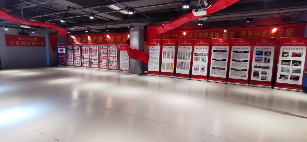2021年5月31日凤凰街道社区教育中心开展（我心向党 社区教育社区行“社区居民书画展活动.jpg