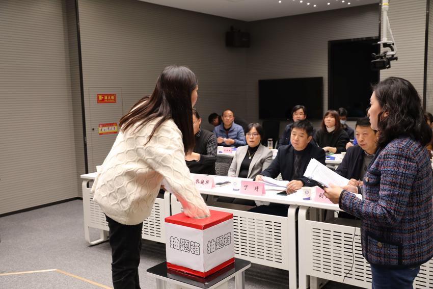 1111学测抽题直播(22)_副本.jpg