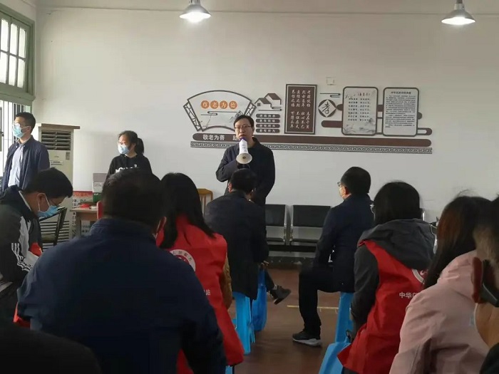 秦淮区中华门街道双桥新村社区开展持续推动60岁以上人群疫苗接种工作1.jpg