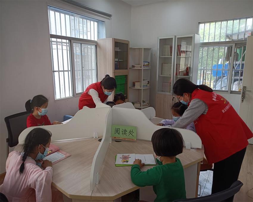 220422锁金村街道锁三社区居民学校开展4.23“世界读书日”主题活动.jpg