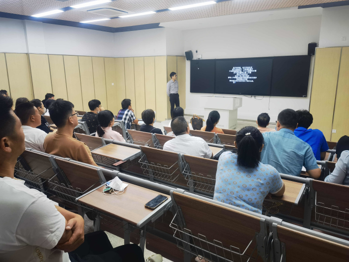 9.17文化艺术系召开学生家长会2.jpg
