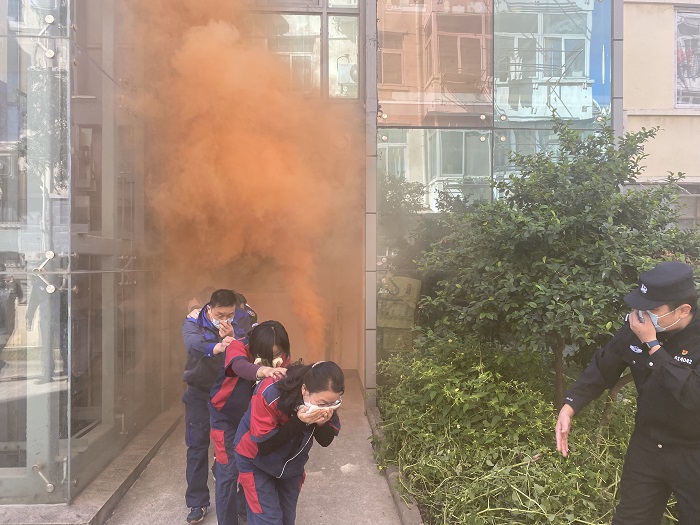 秦淮区大光路街道大阳沟社区举办“全民消防，生命至上”消防知识宣传培训活动4.4.jpg