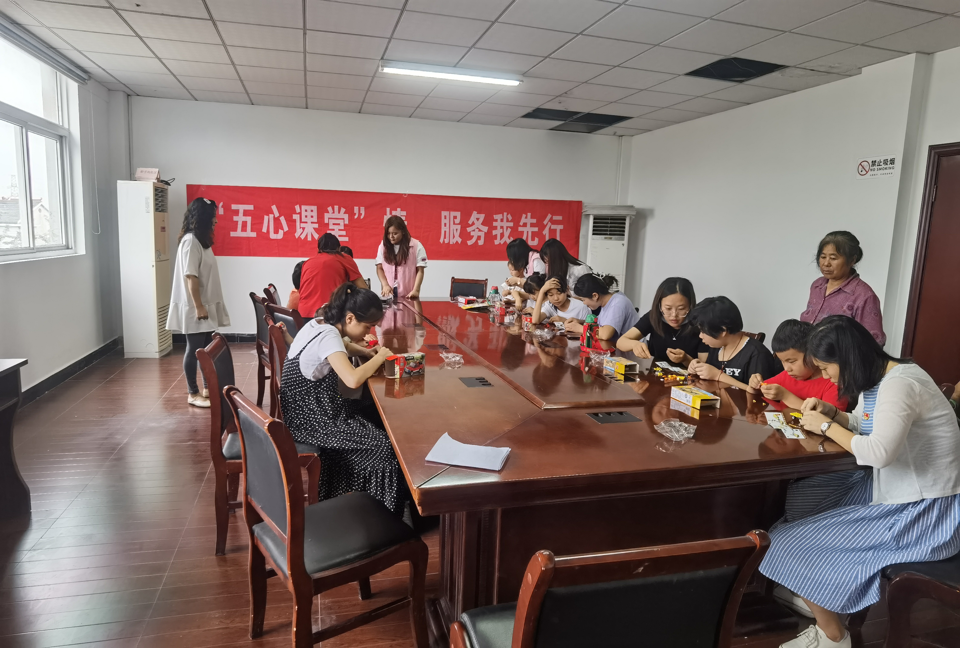 砂子沟社区“缤纷假日”文明实践暑托班开营