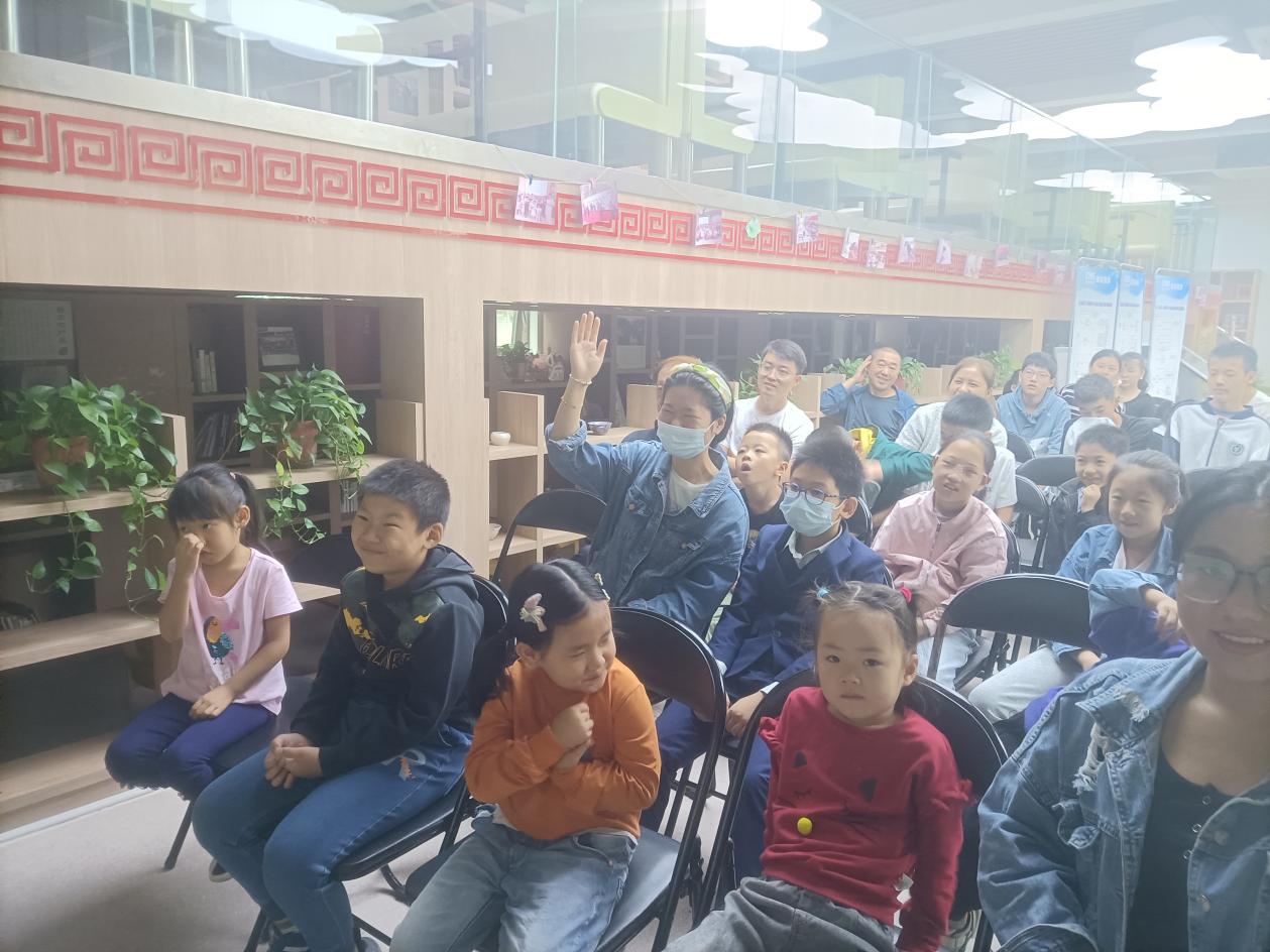 家长提问，与牛律师互动