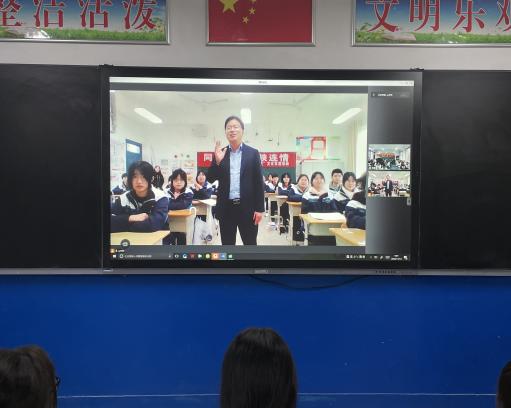 E:\陈佳球\教学\IMG_8527.JPGIMG_8527